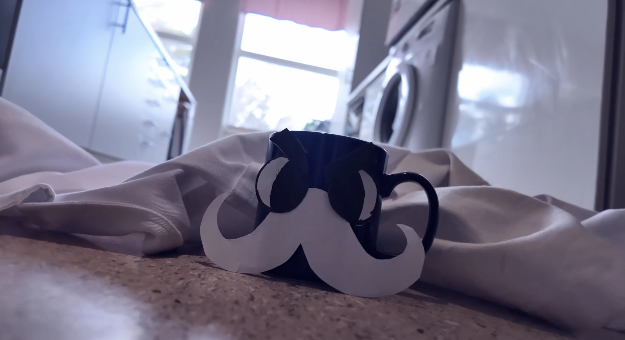 Muggvard den mustaschprydda förbannelsen