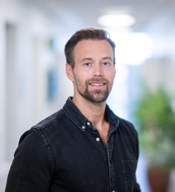 Porträttbild på Jim Schiller